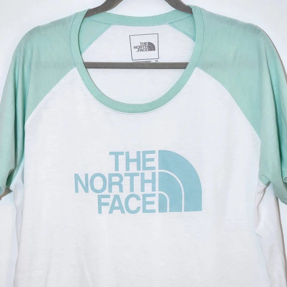 The North Face White Tee with Green Raglan Sleeves and Logo Size XL - Picture 2 of 7